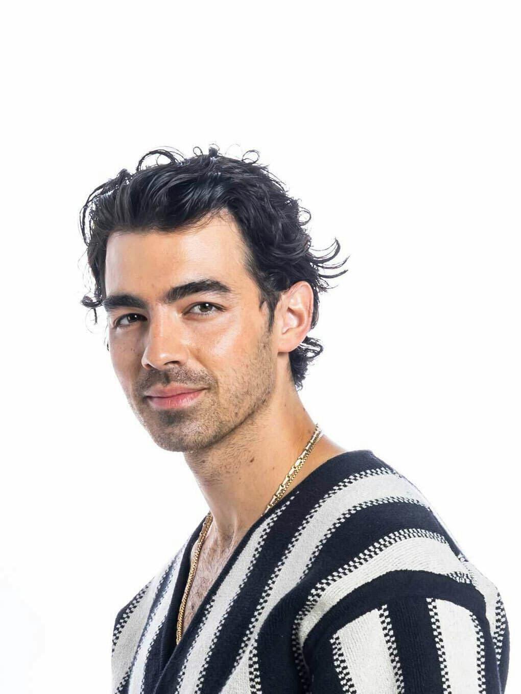 Joe Jonas upgraded his vision with EVO Visian ICL!